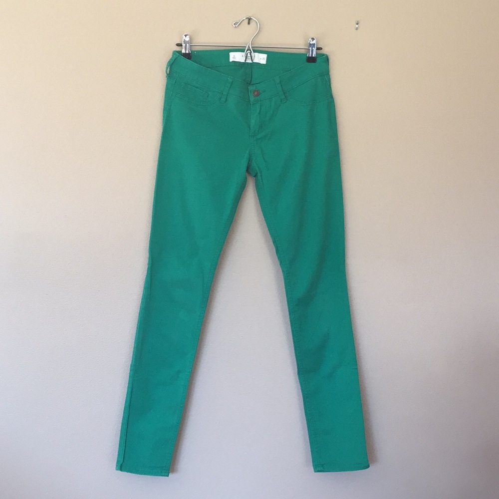 True green A&F size 25 skinny jeans